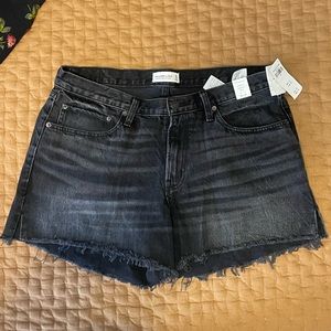 Abercrombie Mid Rise Boyfriend Shorts